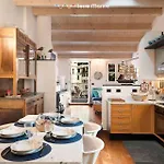 Golden View, Terre Marine Apartment