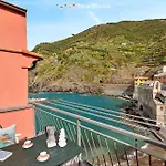 Golden View, Terre Marine * Vernazza