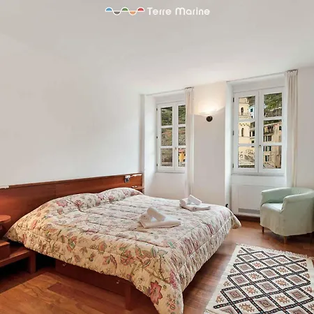 Golden View, Terre Marine Apartment