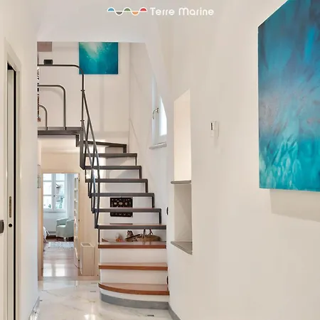 Apartment Golden View, Terre Marine