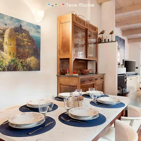 Apartment Golden View, Terre Marine